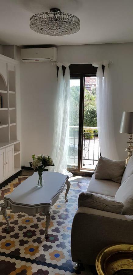 Domus Valencia Apartamentos Centro Frente A Torres De Serrano Eksteriør billede