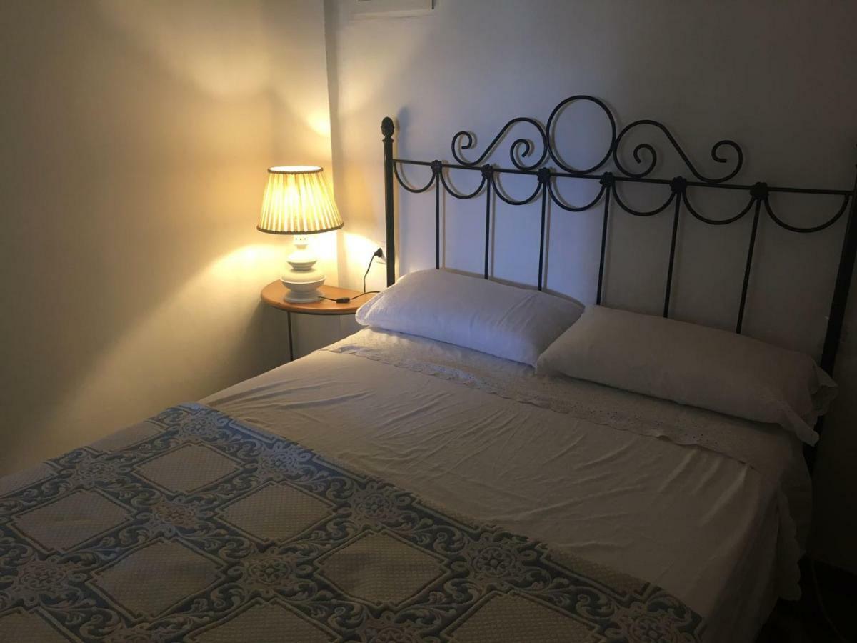 Domus Valencia Apartamentos Centro Frente A Torres De Serrano Eksteriør billede